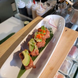 SD4-CRISPY RICE WITH SPICY TUNA (4PCS)